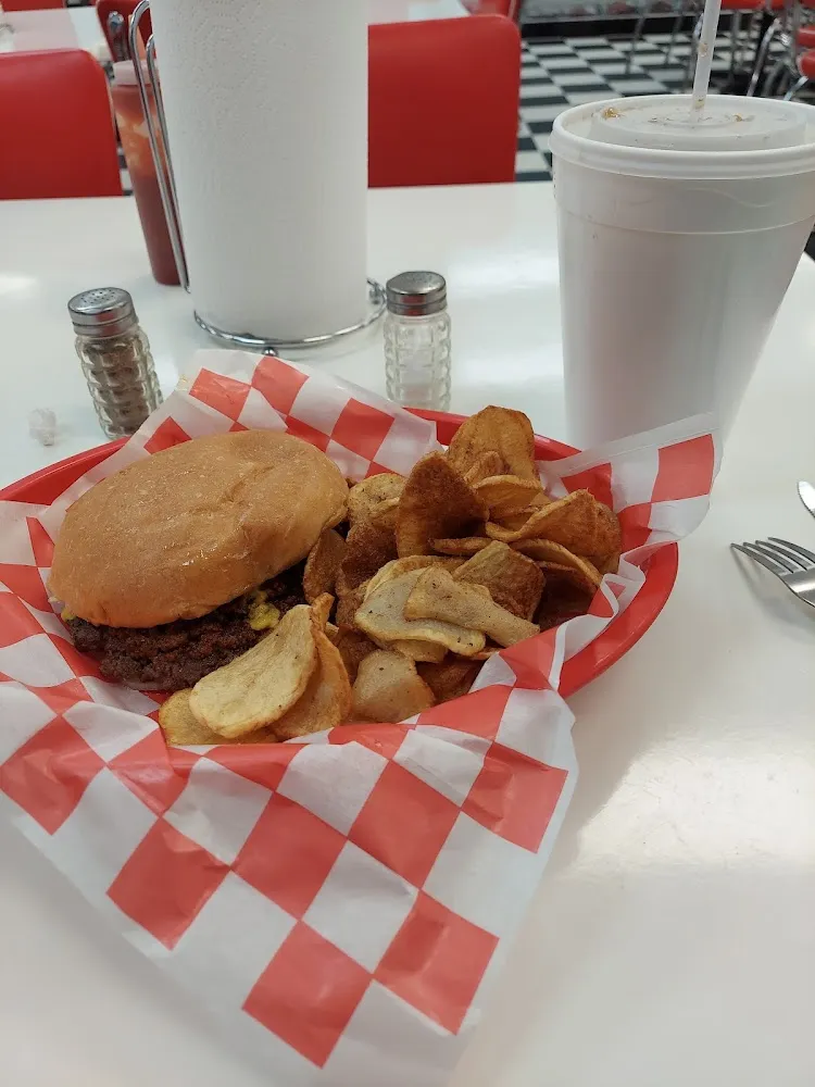 Daddy's Burger and Tators with Chili